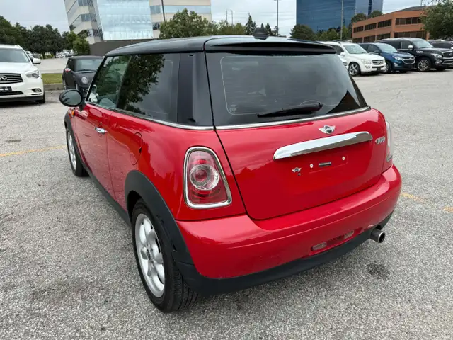 2012 MINI Cooper Hardtop 2dr Cpe Classic in Cars & Trucks in City of Toronto - Image 7