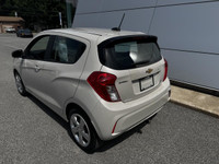 Chevrolet Spark LS à hayon 4 portes Manuel Tissu A/C Caméra recul 2021 à vendreJAMAIS ACCIDENTÉ!! Si... (image 5)