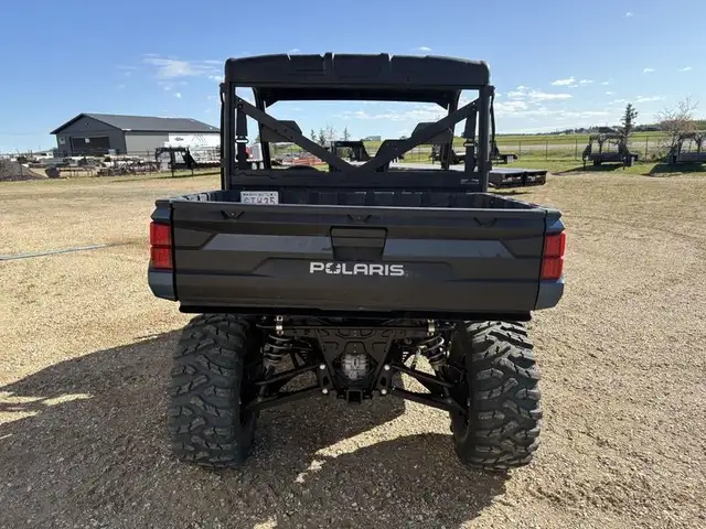 2025 Polaris Ranger XP 1000 4x4 UTV (82hp) in ATVs in Red Deer - Image 5
