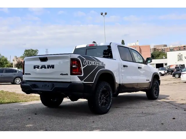2025 Ram 1500 Rebel 4x4 Crew Cab 5'7 Box | DEMO DEAL in Cars & Trucks in Kitchener / Waterloo - Image 6