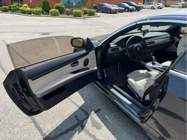 2011 BMW 3 Series Cabriolet 335is in Cars & Trucks in Mississauga / Peel Region - Image 20