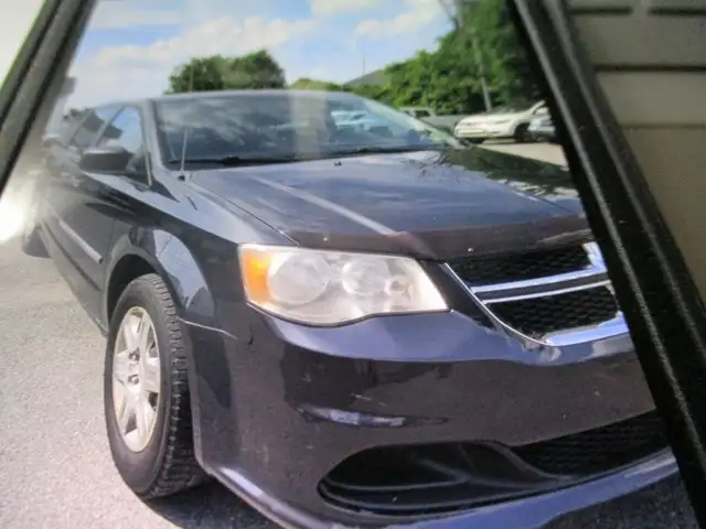 2012 Dodge Grand Caravan SE 7 places 93 738 km financement maiso in Cars & Trucks in Laval / North Shore - Image 14