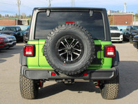 4x4, 3.6L V6, Xtreme 35 Inch Tire Package ($4995), E-Locker Rear Axle, Off-Road Plus Mode, Rock Rail... (image 4)
