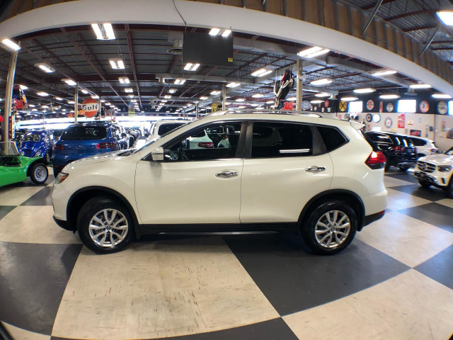 2017 Nissan Rogue SV AWD PANO/ROOF A/CARPLAY H/SEATS B/SPOT CAME in Cars & Trucks in City of Toronto - Image 4