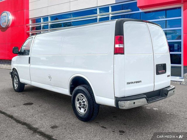 2022 GMC Savana Cargo Van CARGO | 6.6L V8 | A/C | Cruise | Park in Cars & Trucks in Guelph - Image 4