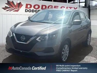 This Nissan Qashqai boasts a Regular Unleaded I-4 2.0 L/122 engine powering this Variable transmissi...