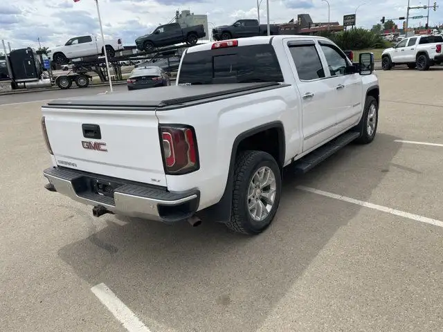 2017 GMC Sierra 1500 SLT in Cars & Trucks in Edmonton - Image 9