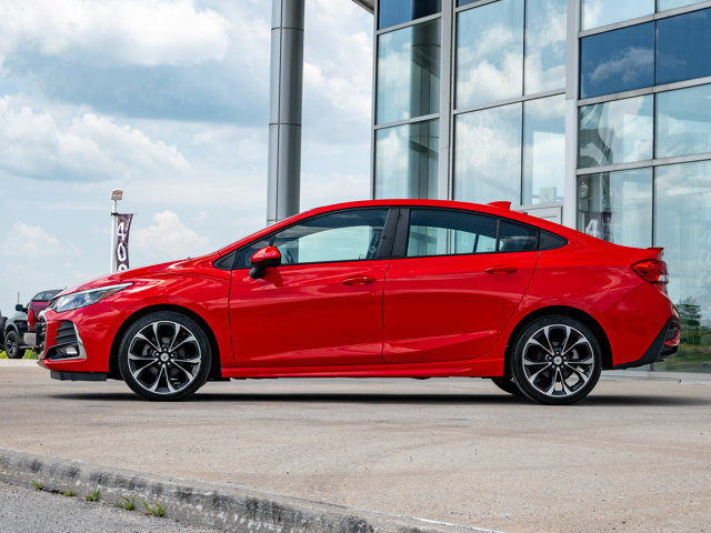 2019 Chevrolet Cruze Premier in Cars & Trucks in Barrie - Image 4