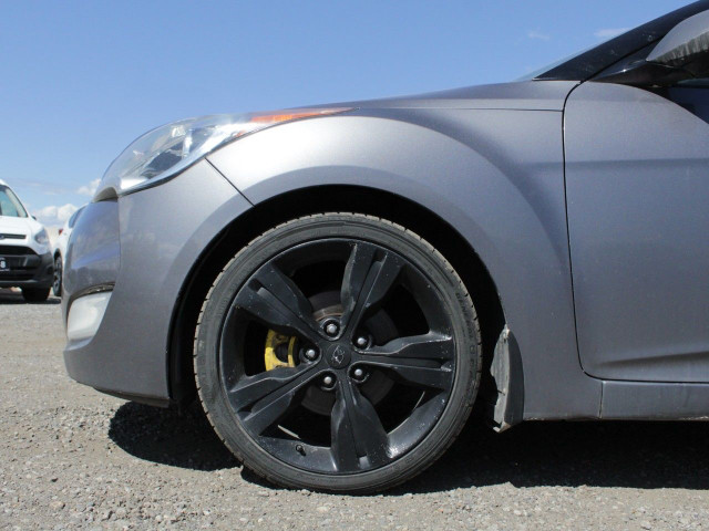 2012 Hyundai Veloster in Cars & Trucks in Penticton - Image 2