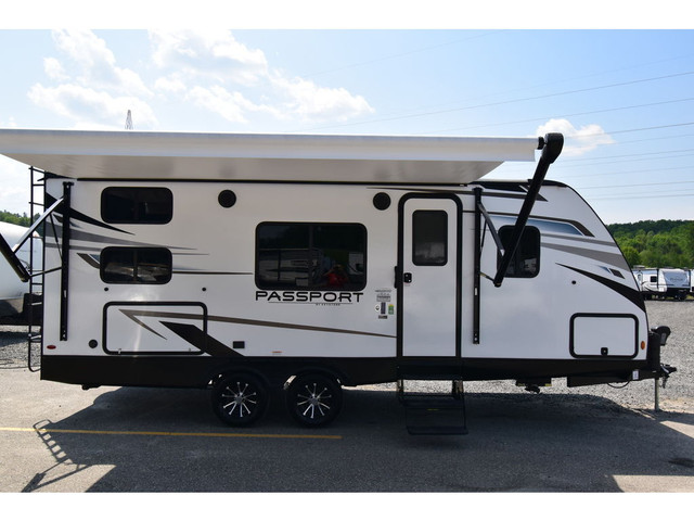  2022 Passport 219bh in RVs & Motorhomes in Sherbrooke - Image 2