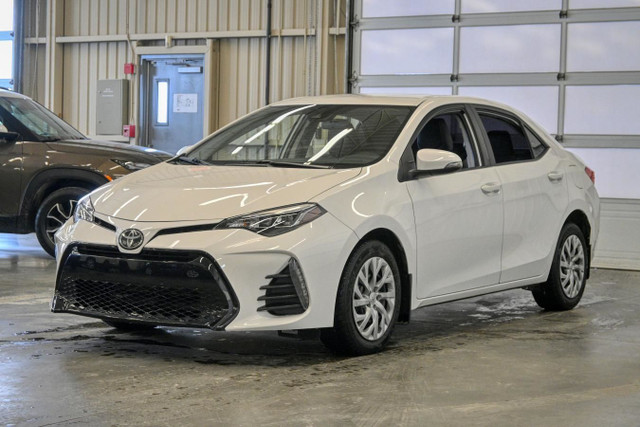 2019 Toyota Corolla LE CTV 4 cyl. 1.8L , caméra , sièges chauffa in Cars & Trucks in Sherbrooke - Image 3