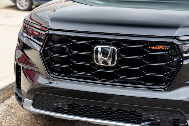 2025 Honda Pilot TrailSport in Cars & Trucks in Edmonton - Image 3