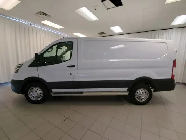 2023 Ford Transit Cargo Van BASE62937539708547124
