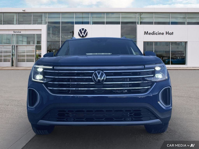 2025 Volkswagen Atlas Comfortline Room for 7, AWD Confidence, Sm in Cars & Trucks in Medicine Hat - Image 3