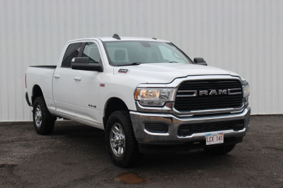 2020 Ram 2500 Big Horn | GAS | Cam | USB | Warranty to 2025 Clea