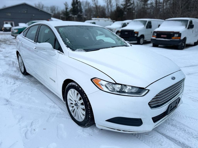 2013 Ford Fusion Hybrid SE in Cars & Trucks in Oakville / Halton Region - Image 4