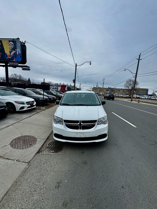 2016 Dodge Grand Caravan in Cars & Trucks in City of Toronto - Image 2