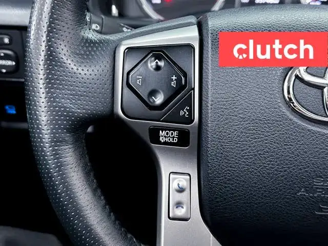 2023 Toyota 4Runner TRD Sport 4x4 w/ Apple CarPlay, Heated Front in Cars & Trucks in City of Toronto - Image 26