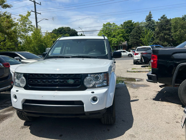 2013 Land Rover LR4 4WD 4dr V8 LUX in Cars & Trucks in City of Toronto - Image 2