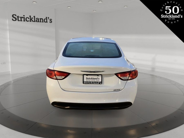 2016 CHRYSLER 200 LX in Cars & Trucks in Stratford - Image 4