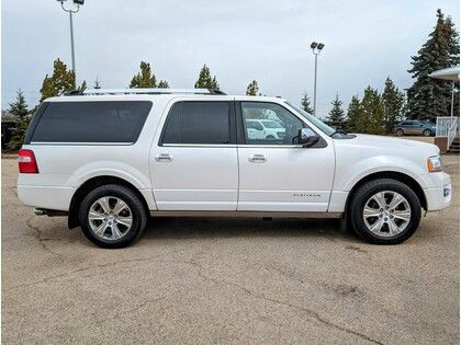 2016 Ford Expedition Max PLATINUM MAX w/2nd ROW CAPT. & LOAD LVL in Cars & Trucks in Edmonton - Image 2