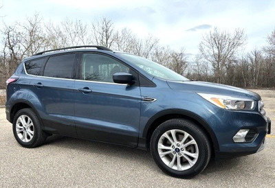 2018 Ford Escape SE 4WD *NO ACCIDENTS - WARRANTY INCLUDED* 