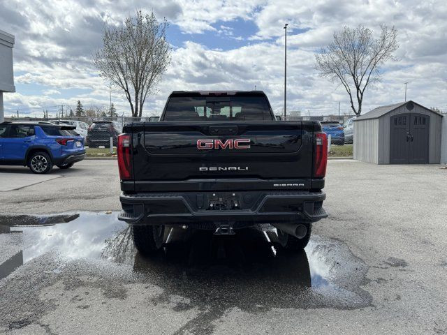 2024 GMC Sierra 3500HD Denali in Cars & Trucks in Calgary - Image 4