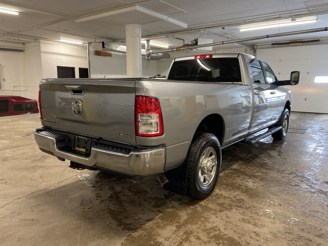 2019 Ram 2500 Big Horn 4x4 Crew Cab 8' Box in Cars & Trucks in Calgary - Image 4