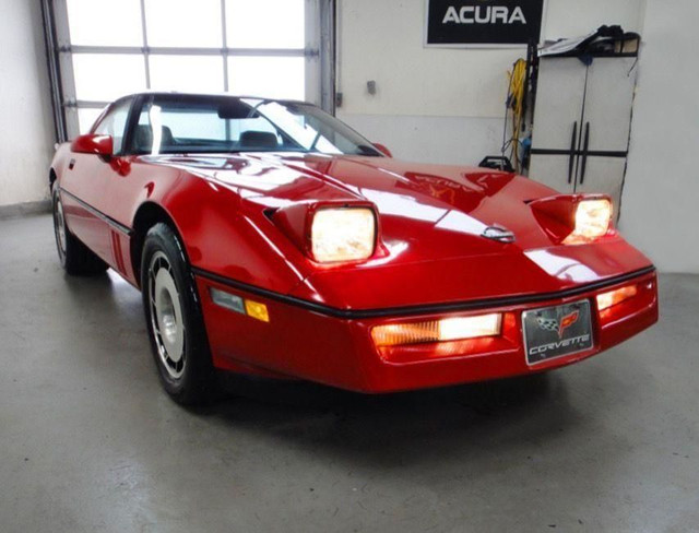  1984 Chevrolet Corvette COLLECTION ITEM ,NO ACCIDENT WELL MAINT in Cars & Trucks in City of Toronto - Image 4