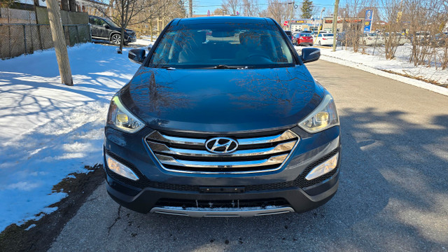 2013 Hyundai Santa Fe Luxury, Leather Heated Seats , Reverse Cam in Cars & Trucks in City of Toronto - Image 3