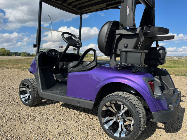 2023 E-Z-GO RXV ELITE LITHIUM GOLF CART in ATVs in Swift Current - Image 3