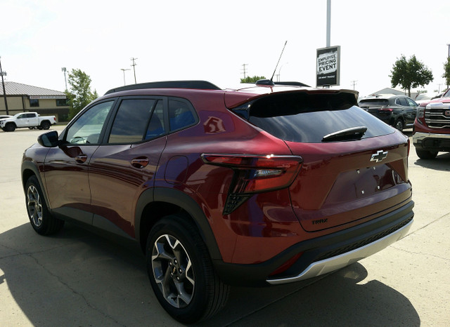 2025 Chevrolet Trax LT in Cars & Trucks in Regina - Image 2