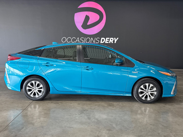 2021 Toyota PRIUS PRIME BASE HYBRIDE BRANCHABLE ECONOMIQUE in Cars & Trucks in Saint-Jean-sur-Richelieu