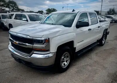 Just Arrived! Beautiful White 2017 Chevrolet Silverado 1500 LS Crew Cab 4X4. ONLY 114,578 KMS! 5.3L...