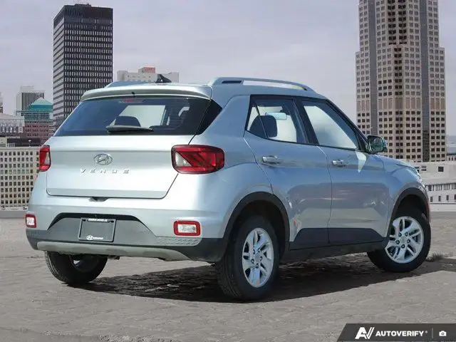 2022 Hyundai Venue Preferred | No Accidents | Apple CarPlay in Cars & Trucks in Calgary - Image 7