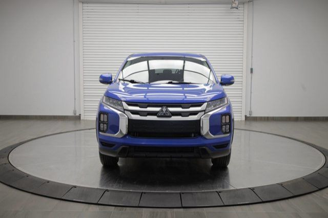 2022 Mitsubishi RVR SE in Cars & Trucks in Calgary - Image 2