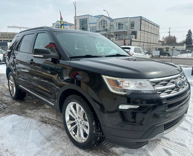 2018 FORD EXPLORER XLT AWD 7 PASS PANORAMIC SUNROOF WE FINANCE in Cars & Trucks in Edmonton - Image 4
