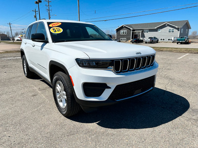 2024 Jeep Grand Cherokee LAREDO