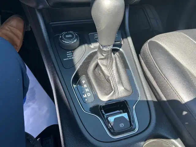 2023 Jeep Cherokee Altitude dans Autos et camions dans Ottawa - Image 20