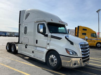 2019 Freightliner T12664ST