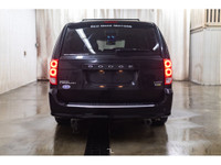 **ACCIDENT FREE - MECHANICALLY CERTIFIED** 143,679 KM This 2017 Dodge Grand Caravan Crew Plus is pow... (image 7)