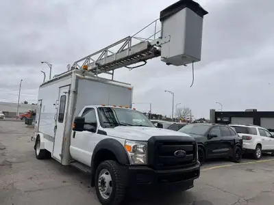 4MKAUTO 514 865 4438 2015 Ford F-550 RWD, 10 Cyl. 6.8L Automatique, 247,824 km certifié elle est tou...