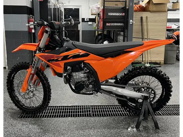 2025 KTM 450 SX-F in Dirt Bikes & Motocross in Granby - Image 6