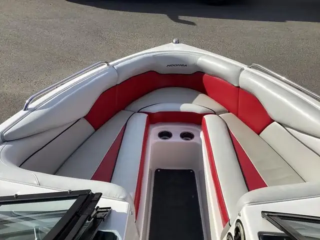 2014 Moomba Mobius LSV in Powerboats & Motorboats in Edmonton - Image 16