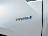 Heated Seats, Lane Keep Assist, Apple CarPlay, Android Auto, Aluminum Wheels! Compare at $27809 - Ou... (image 4)