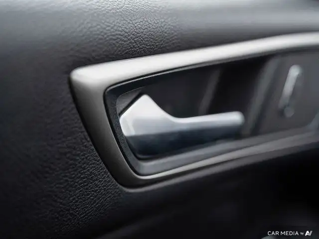 2022 Ford Edge SEL AWD | No Accidents | Rock Deflector in Cars & Trucks in Calgary - Image 22