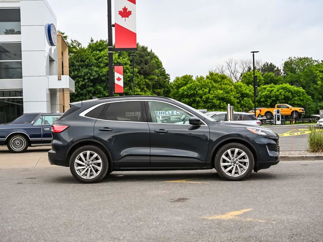 2022 Ford Escape Hybrid Titanium Hybrid in Cars & Trucks in Ottawa - Image 2