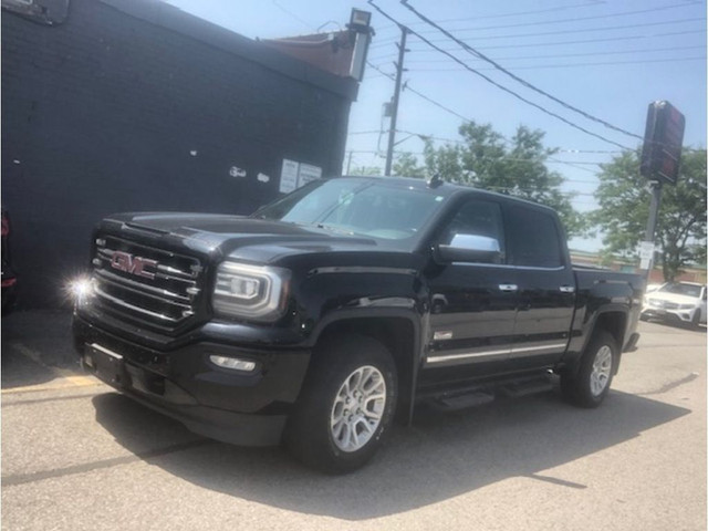 2016 GMC Sierra 1500 4WD Crew Cab 143.5 SLE in Cars & Trucks in City of Toronto