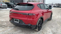 This Dodge Hornet is equipped with: Leather Seats - Red, Remote Start System, Heated Front Seats, He... (image 8)