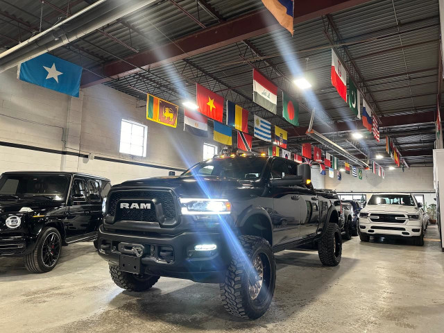 2022 RAM 2500 6.4L V8 HEMI | FUEL WHEELS | POWERED STEP BARS | in Cars & Trucks in City of Toronto - Image 3